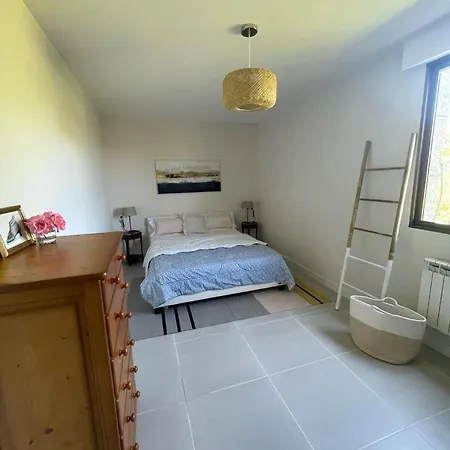 Mercedes Villa
